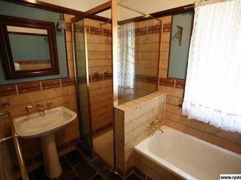 79 Chermside Road, Newtown QLD 4305