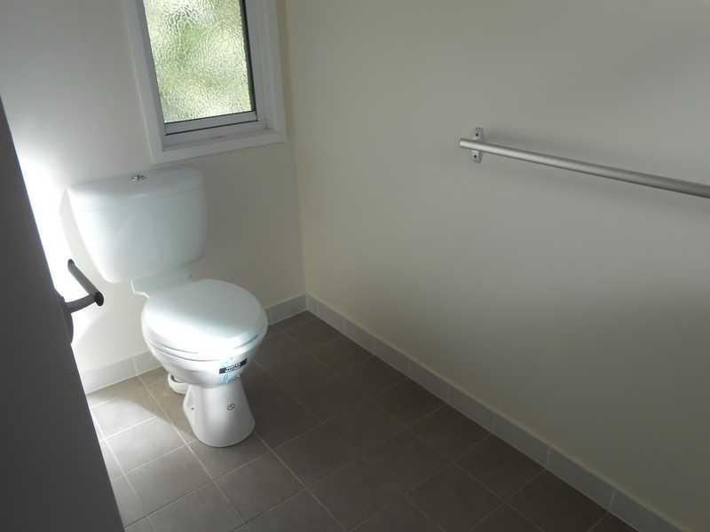 4/16 Green Street, Booval QLD 4304