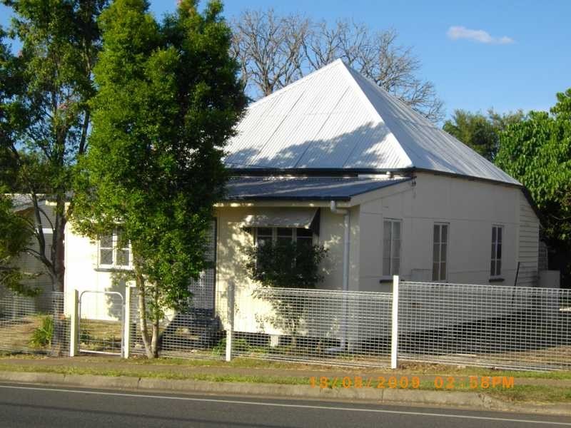 92 South Station Road, Booval QLD 4304