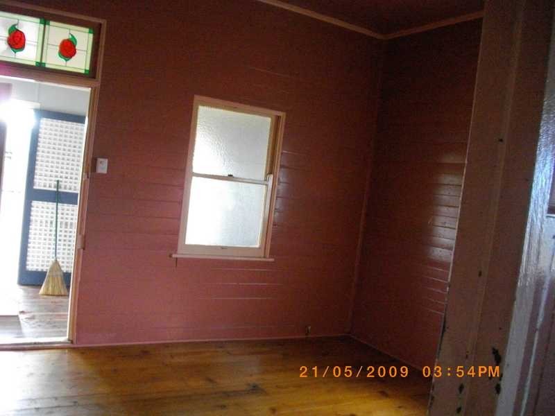 92 South Station Road, Booval QLD 4304