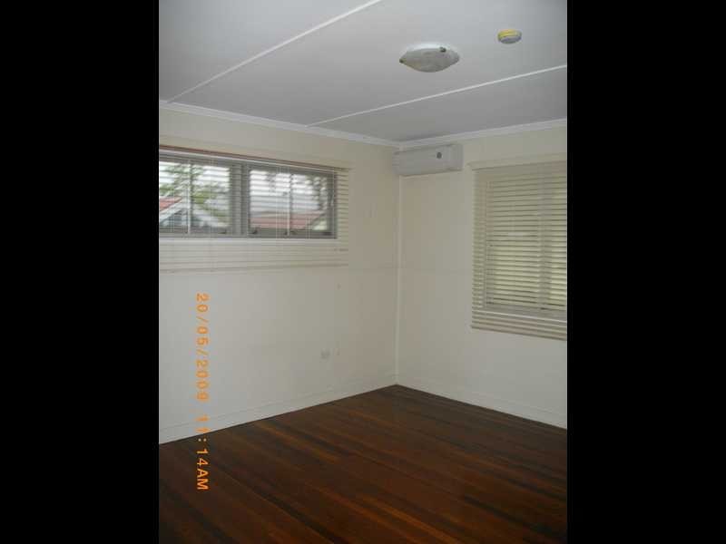 5 Crosshill Street, Leichhardt QLD 4305