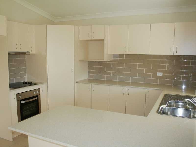 10 Hey Street (Off School Road), Redbank Plains QLD 4301
