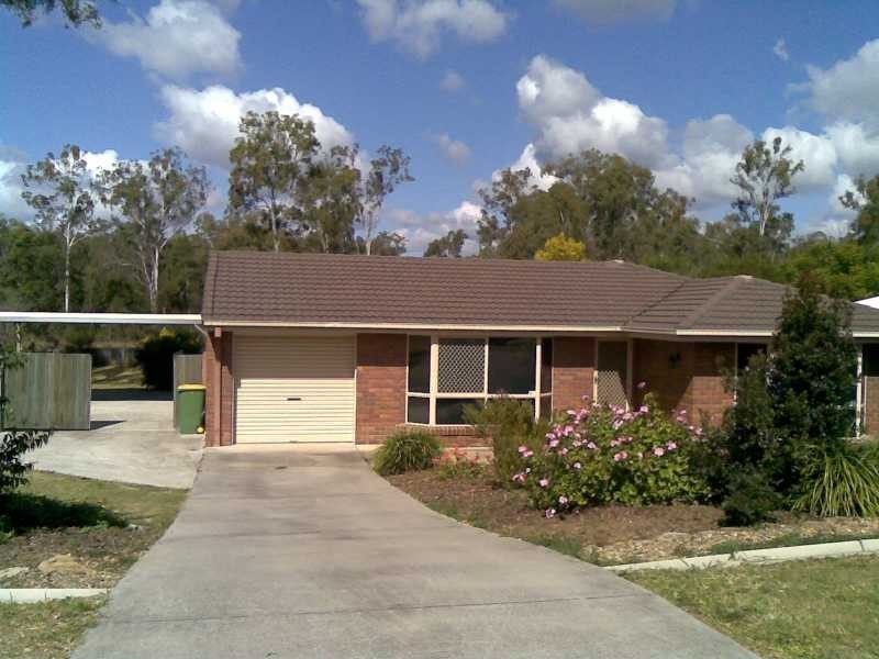 102 Equestrian Drive, Yamanto QLD 4305