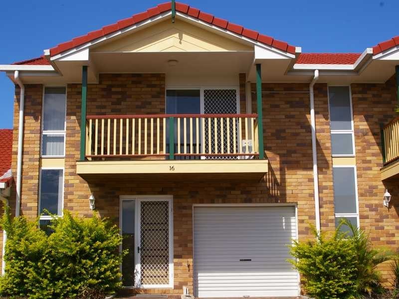 16/11 Newtown Street, East Ipswich QLD 4305