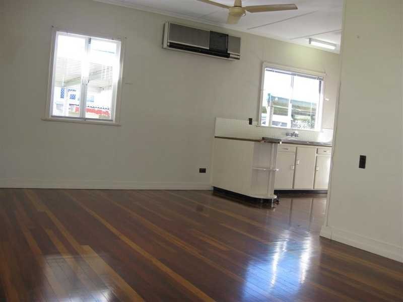 8 Minnis Street, Eastern Heights QLD 4305