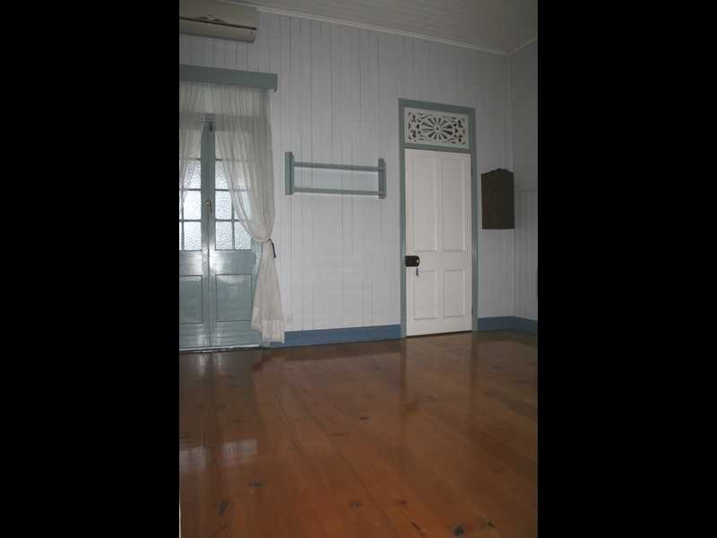 19 Kendall Street, East Ipswich QLD 4305