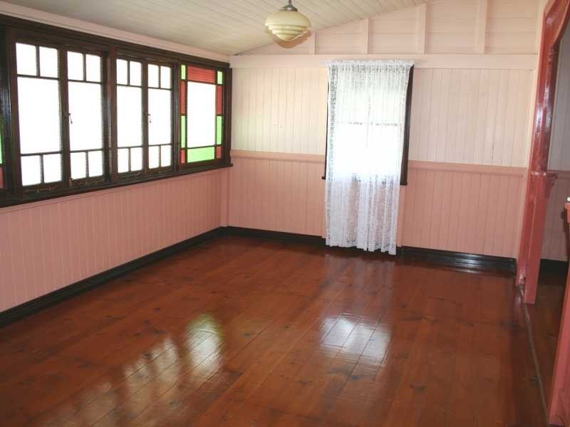 19 Kendall Street, East Ipswich QLD 4305