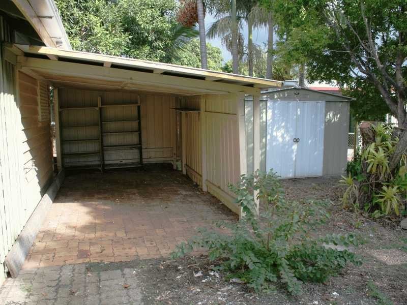 5a Pemberton Street, Booval QLD 4304