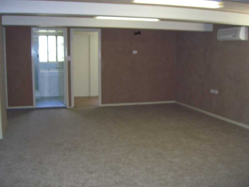 28 Greenham Street, Raceview QLD 4305