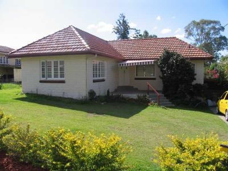 11 Scherlock Street, Brassall QLD 4305