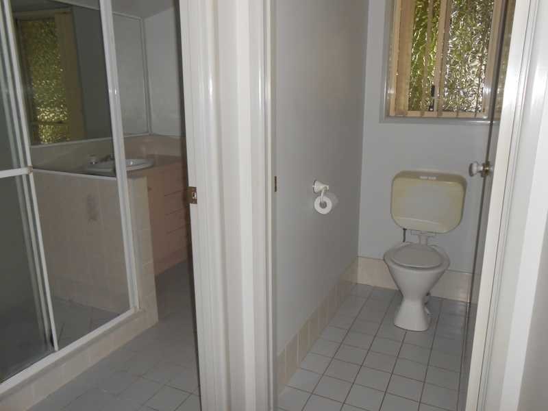 22b Bangalow Crescent, Raceview QLD 4305