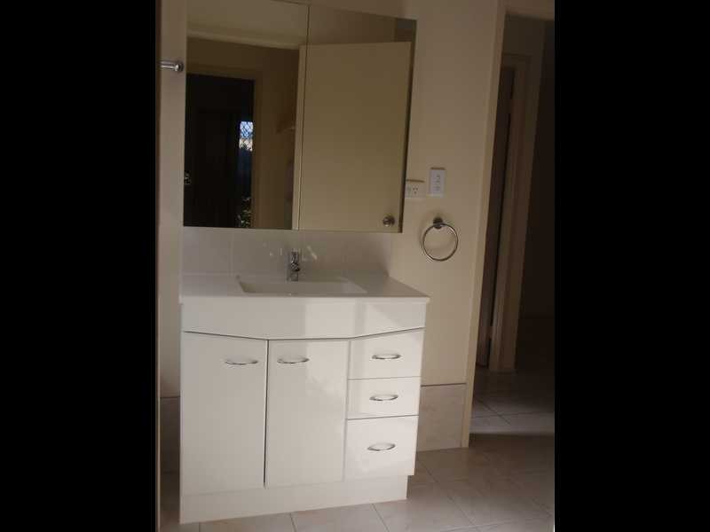 4 Pinto Court, Yamanto QLD 4305