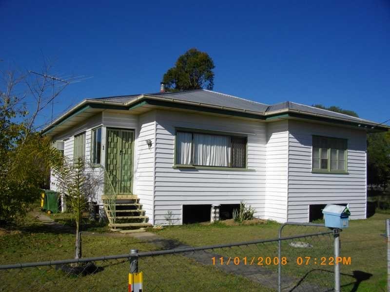 1 Fair Street, One Mile QLD 4305