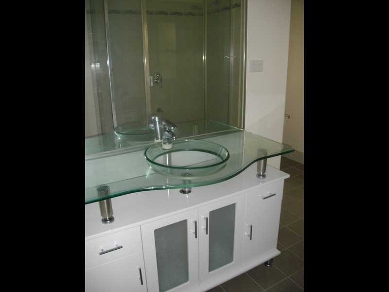 2/16 Green Street, Booval QLD 4304