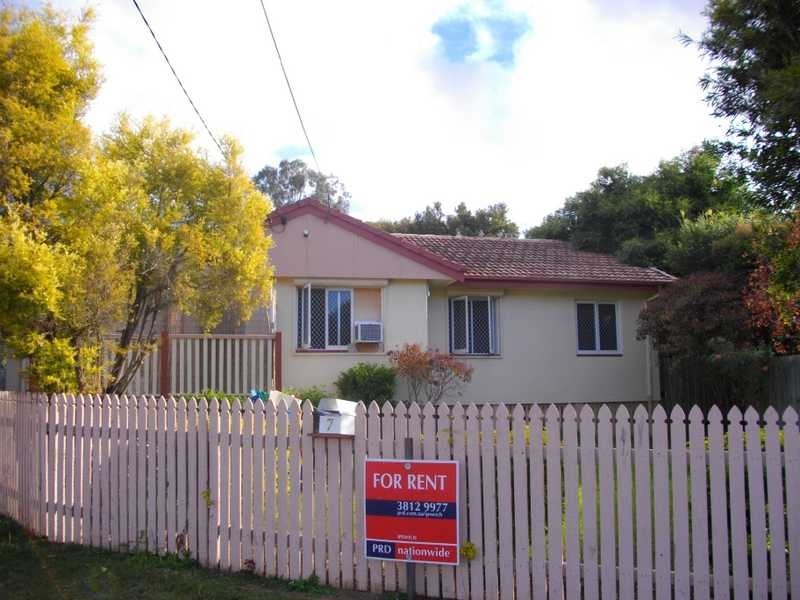 7 Roe Street, Leichhardt QLD 4305