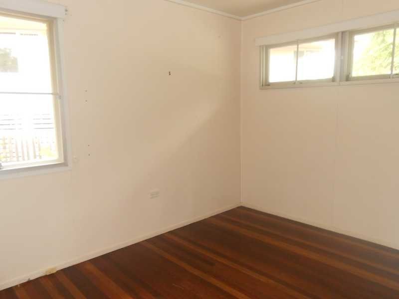 68 Kynance Street, Leichhardt QLD 4305