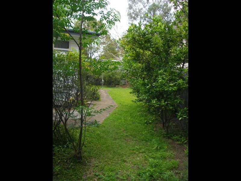 68 Kynance Street, Leichhardt QLD 4305