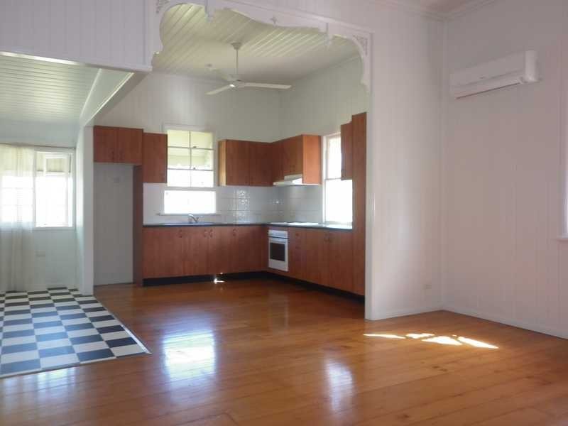 118 Woodend Road, Woodend QLD 4305
