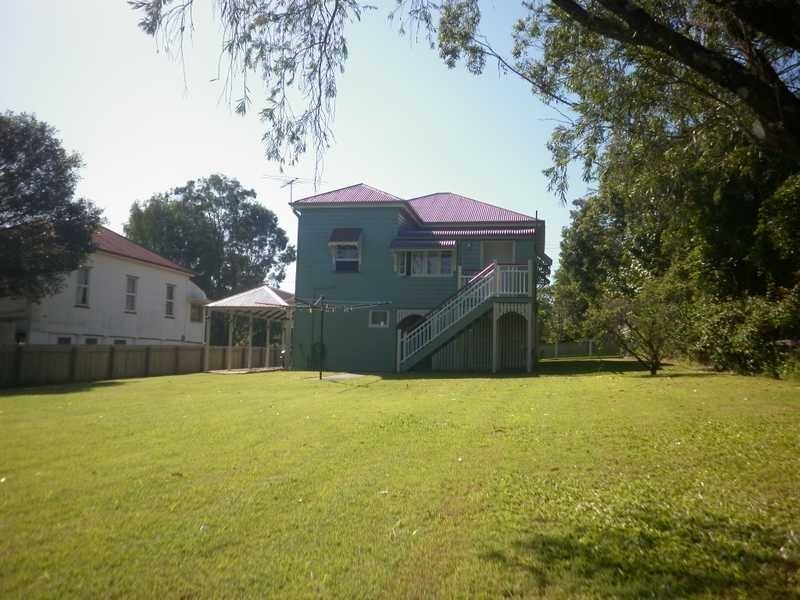 118 Woodend Road, Woodend QLD 4305