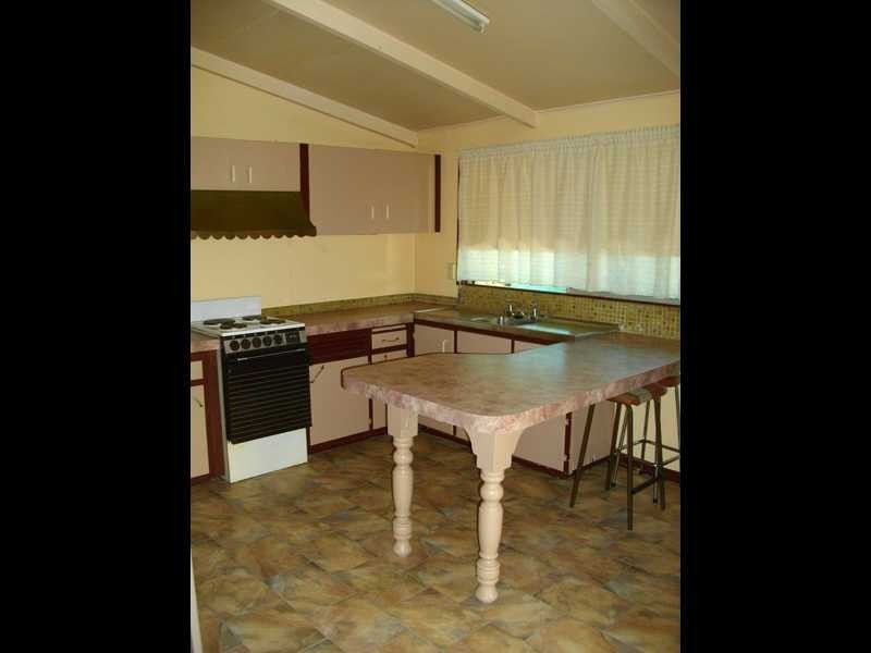 1/5 Easton Street, Newtown QLD 4305