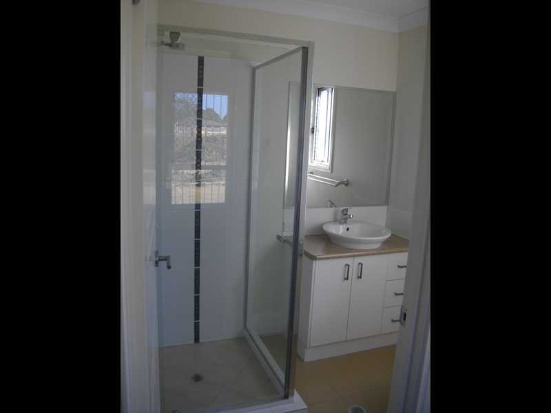 10 Bickle Place, North Booval QLD 4304