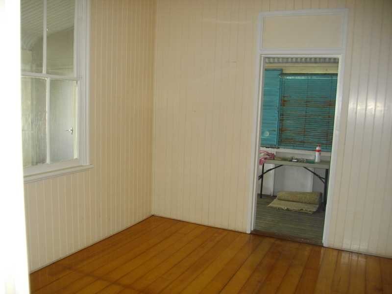 34 Woodend Road, Woodend QLD 4305