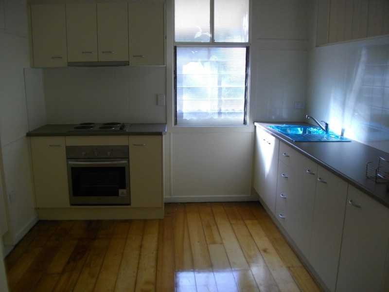 34 Woodend Road, Woodend QLD 4305