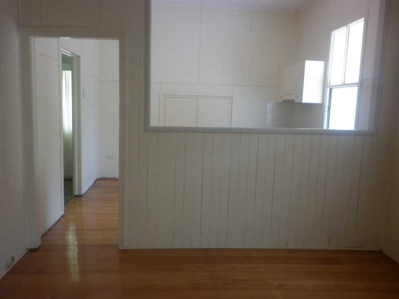 34 Woodend Road, Woodend QLD 4305