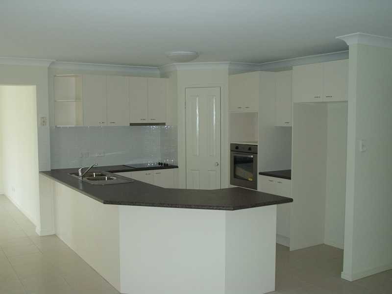 24 Mary Street, Flinders View QLD 4305