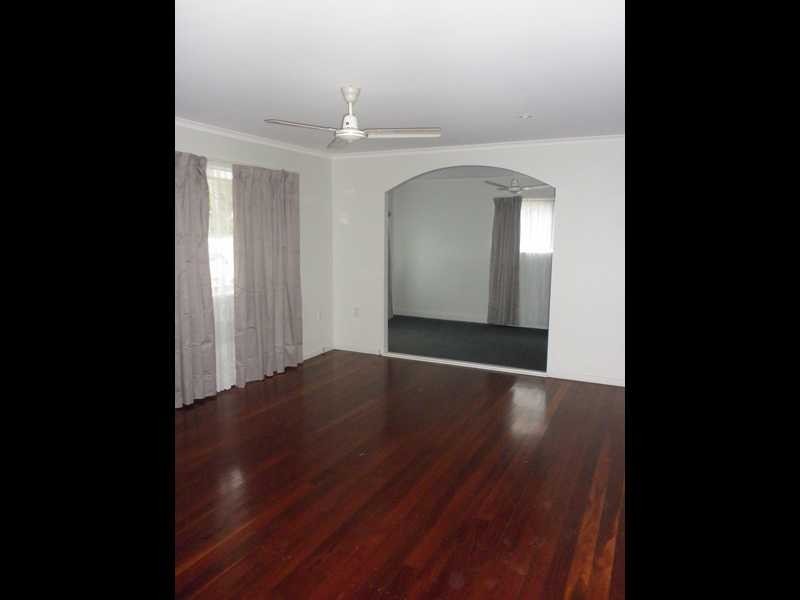 30 Lloyd George Street, Eastern Heights QLD 4305