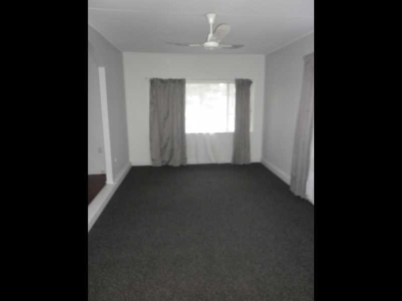 30 Lloyd George Street, Eastern Heights QLD 4305