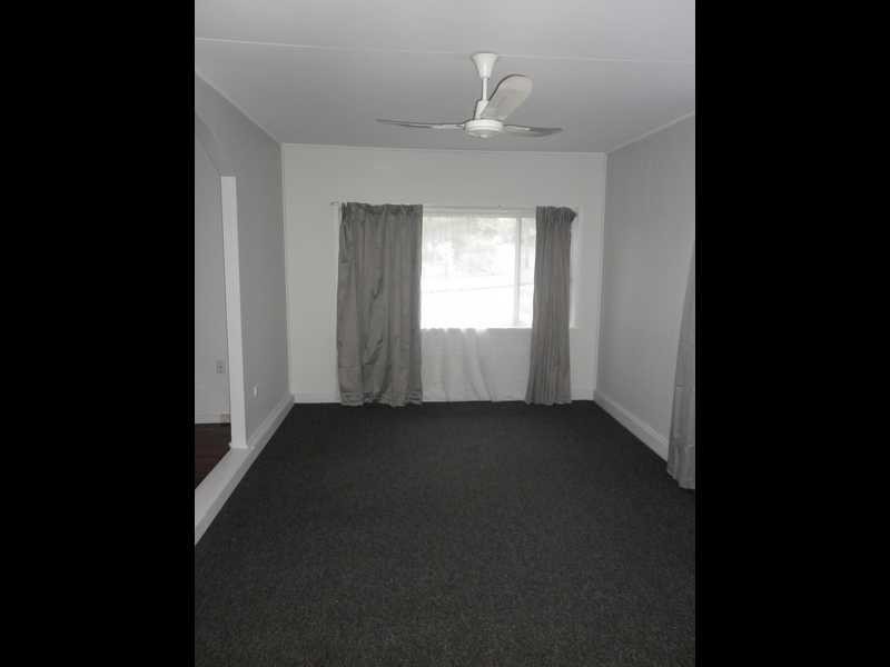 30 Lloyd George Street, Eastern Heights QLD 4305