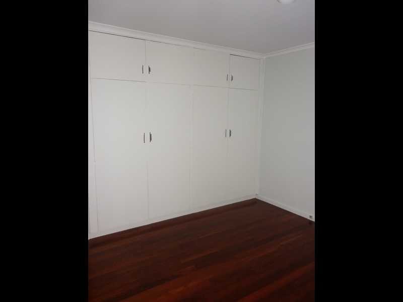 30 Lloyd George Street, Eastern Heights QLD 4305