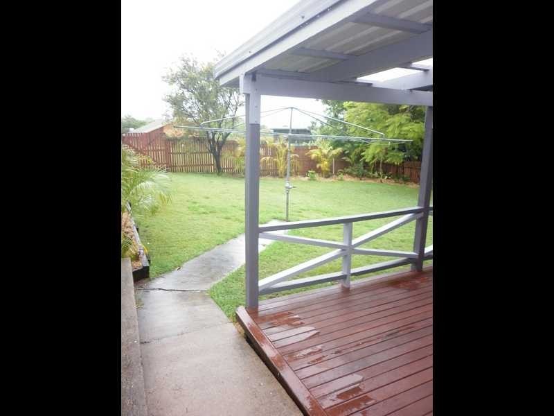 30 Lloyd George Street, Eastern Heights QLD 4305