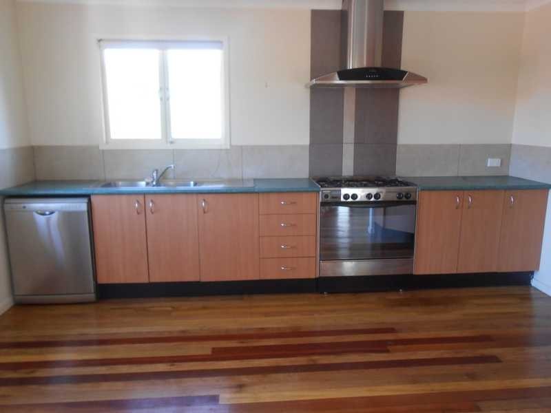 38 Diamond Street, Riverview QLD 4303