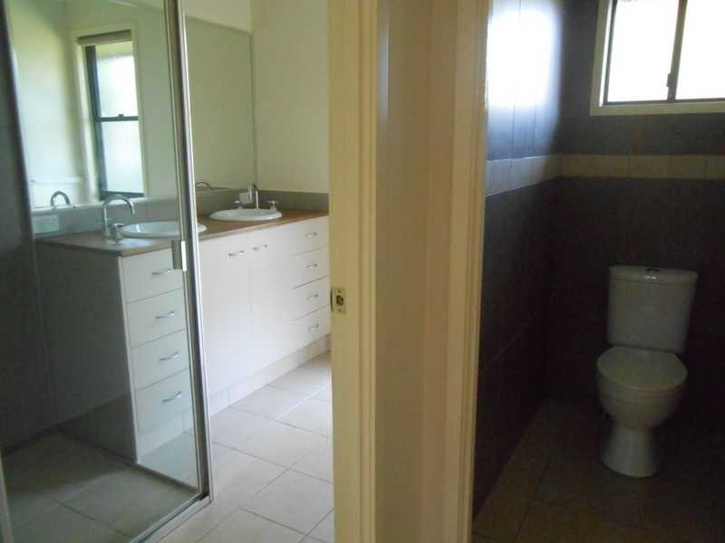 38 Diamond Street, Riverview QLD 4303
