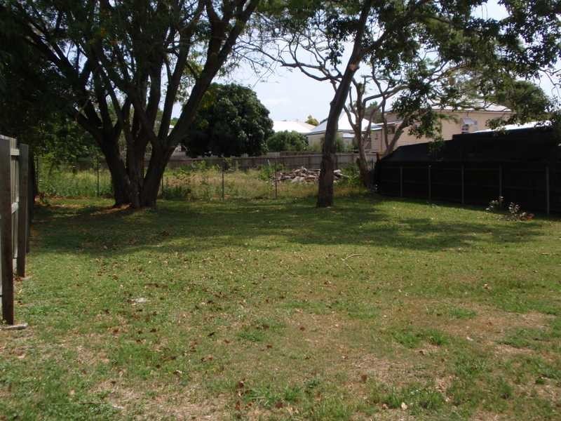 64 Blackstone Road, Newtown QLD 4305