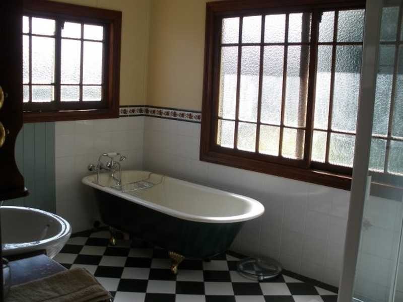 7 W M Hughes Street, North Ipswich QLD 4305