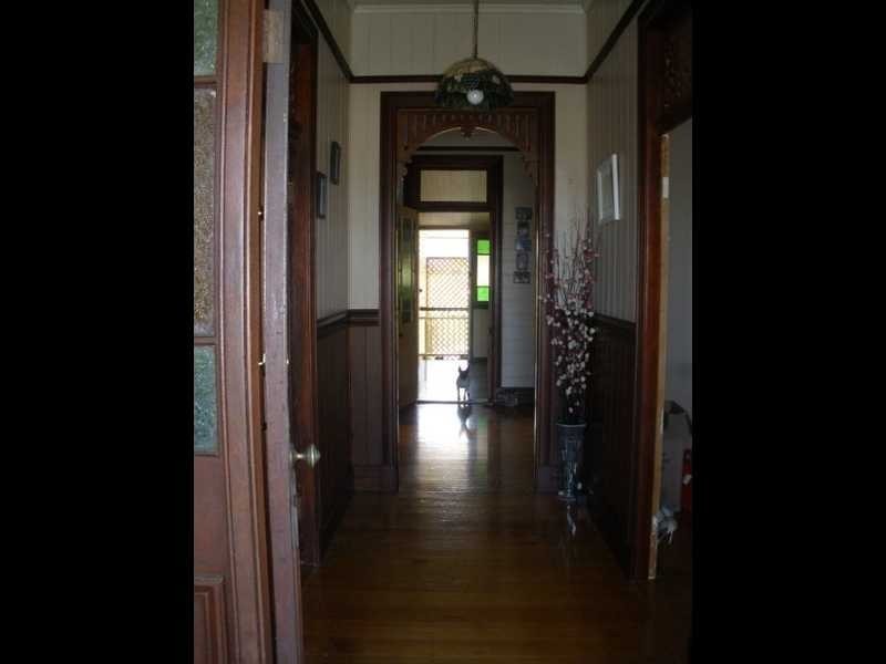 7 W M Hughes Street, North Ipswich QLD 4305
