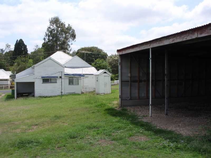 5 Clay Street, West Ipswich QLD 4305