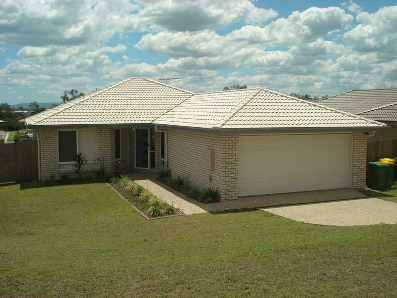 2 Benjamin Court, Yamanto QLD 4305