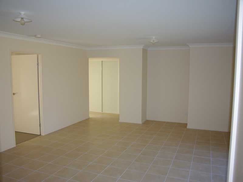 12 Waratah Court, Yamanto QLD 4305
