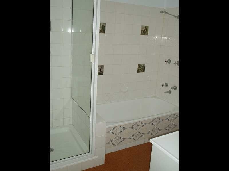 11 Tregair Street, Newtown QLD 4305