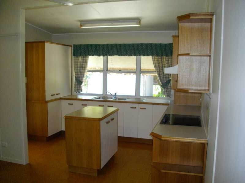 32 Briggs Road, Raceview QLD 4305