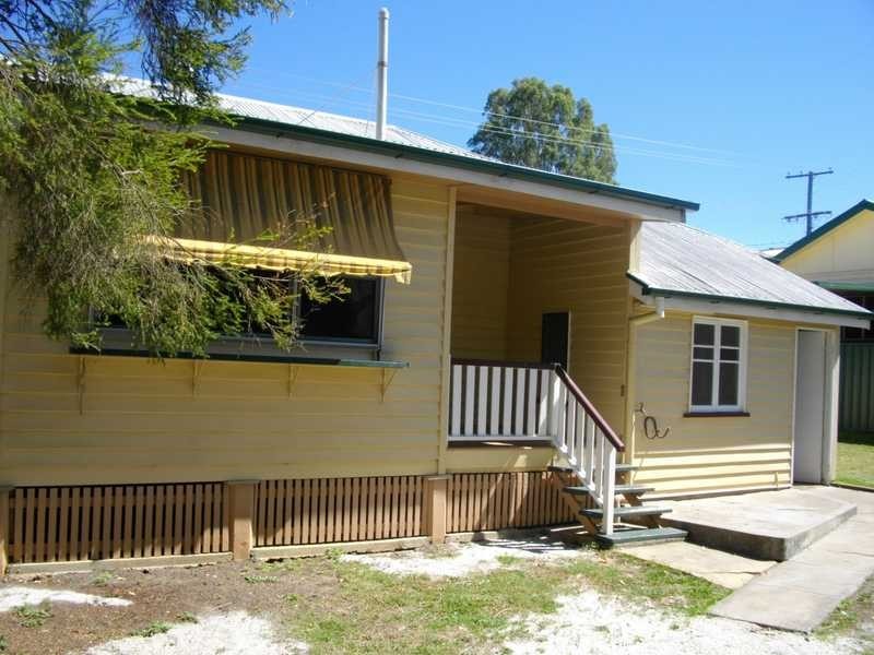 32 Briggs Road, Raceview QLD 4305