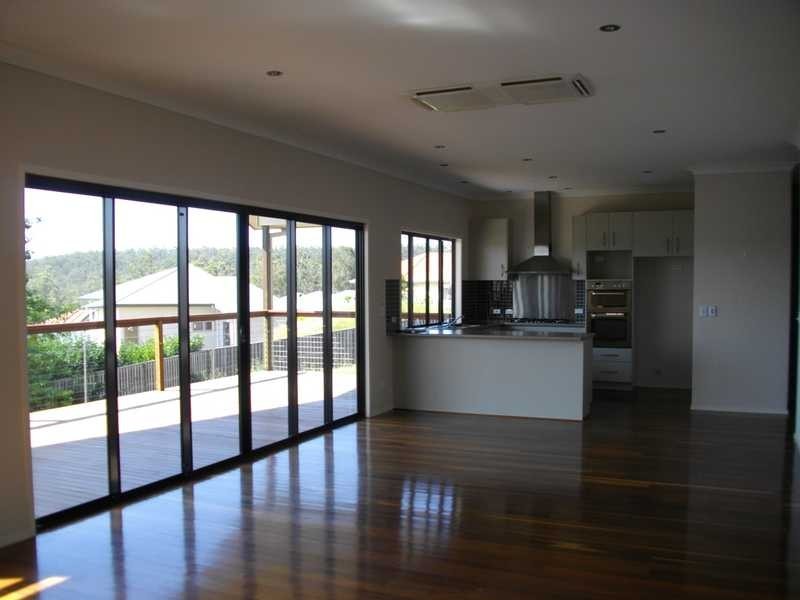 10 Mountain Ash Place, Brookwater QLD 4300