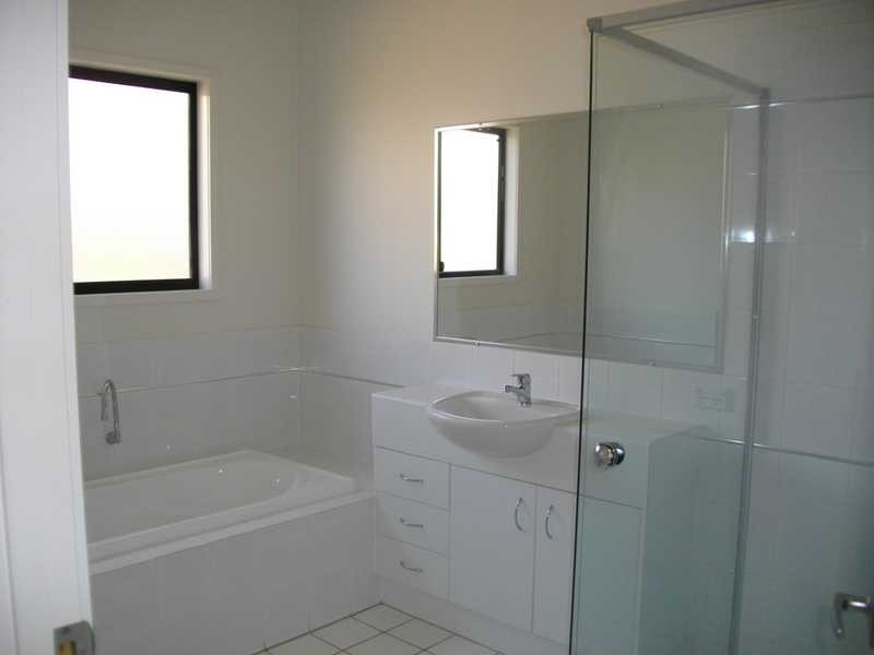 10 Mountain Ash Place, Brookwater QLD 4300