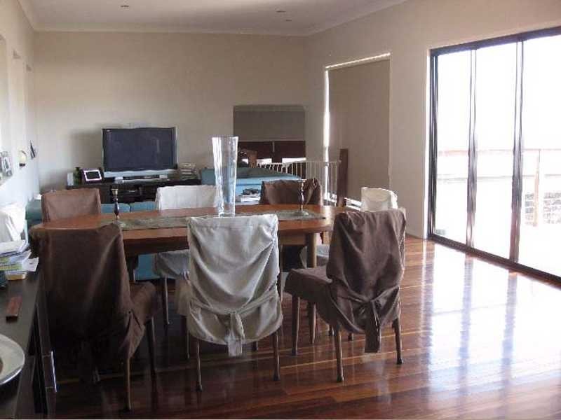 10 Mountain Ash Place, Brookwater QLD 4300