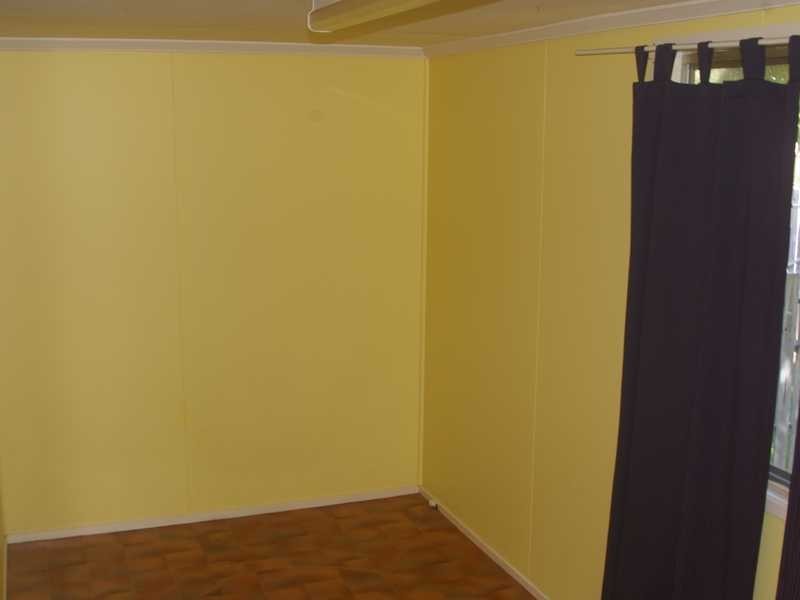 2 Roe Street, Leichhardt QLD 4305