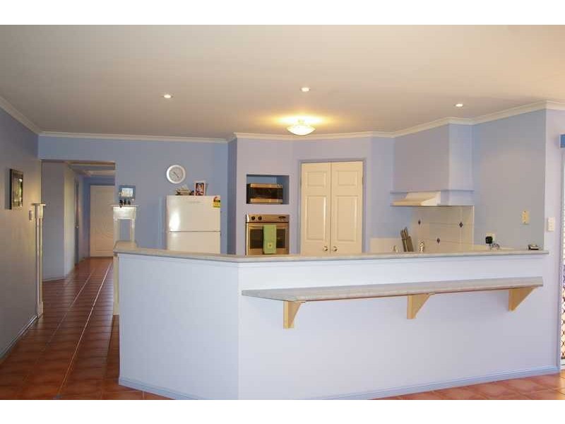 Flinders View QLD 4305